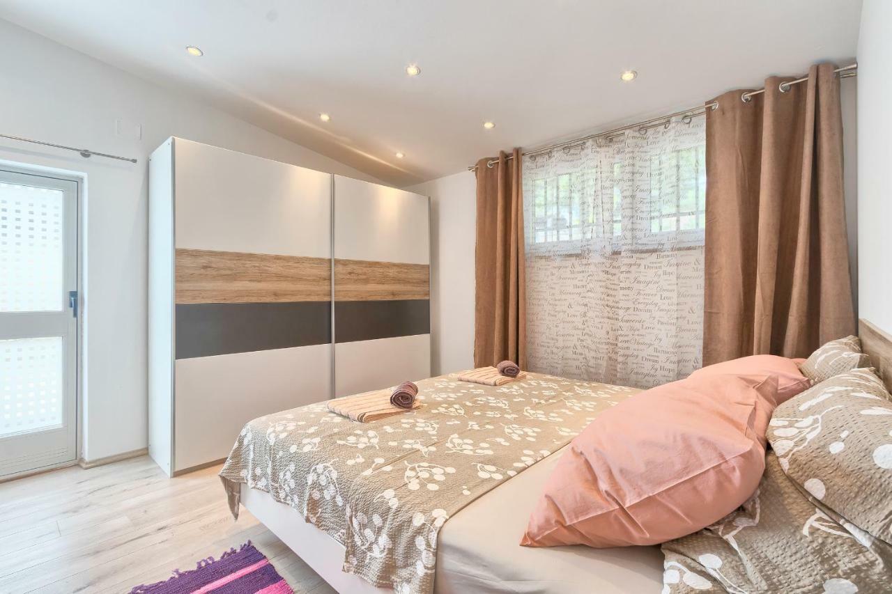 PUY Wellness Apartman Kaiser מראה חיצוני תמונה